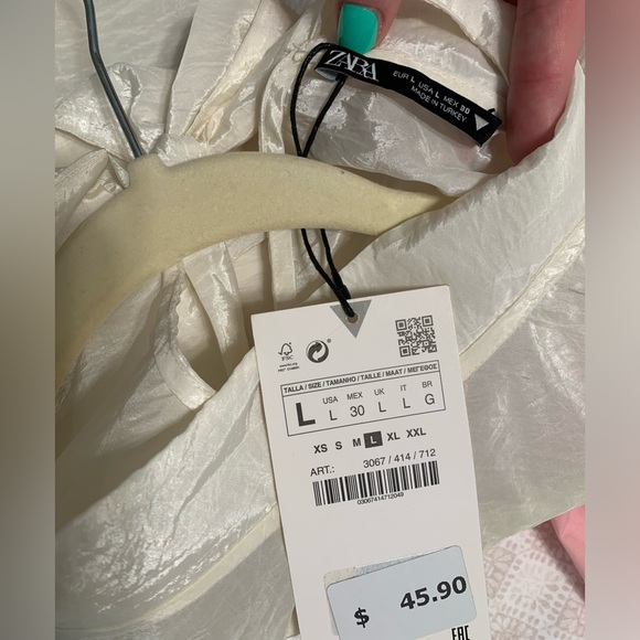 ZARA Women’s Blouse - Picture 3 of 3